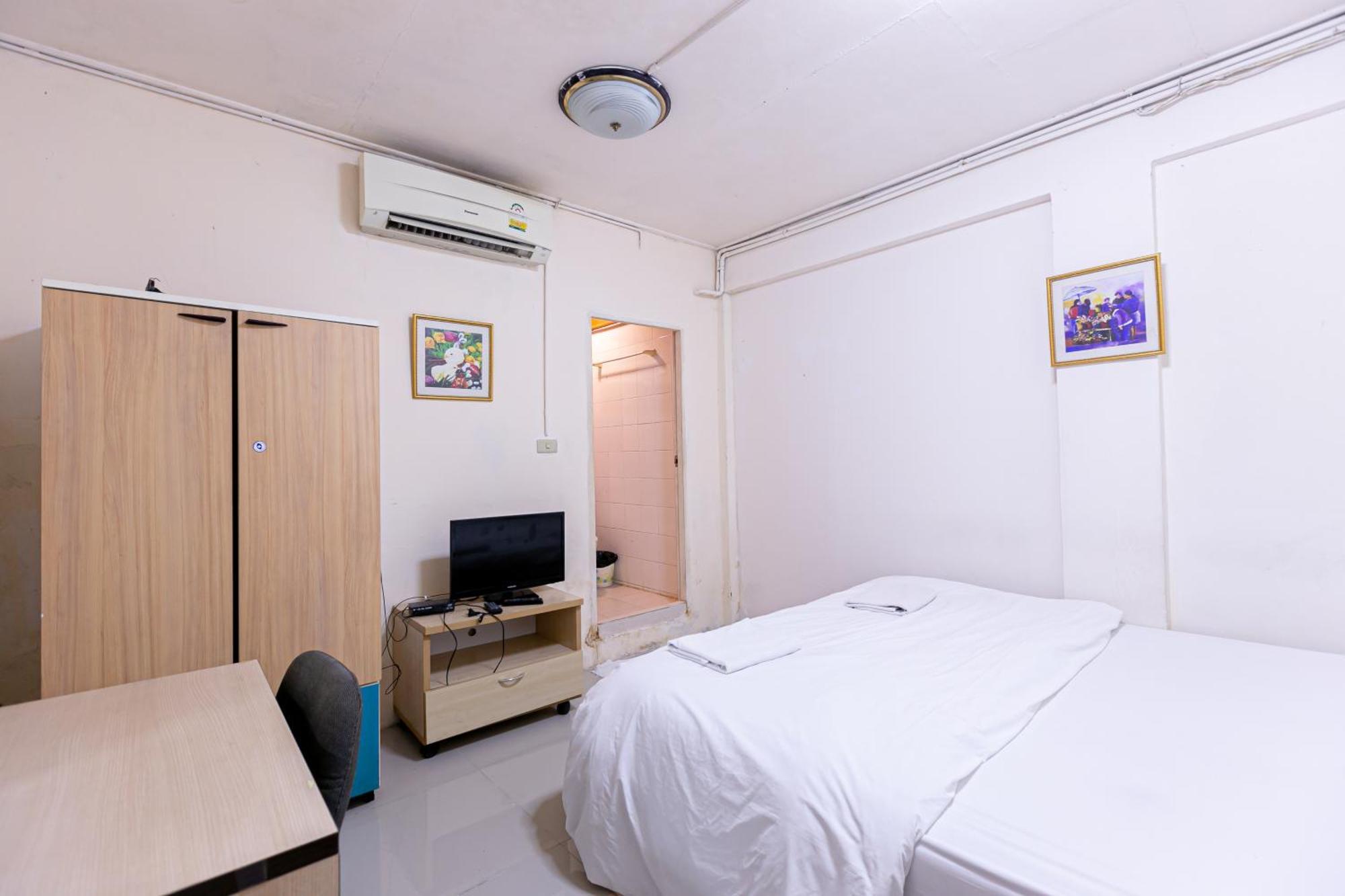 Freesia Saladaeng Silom Apartments Bangkok Exteriér fotografie