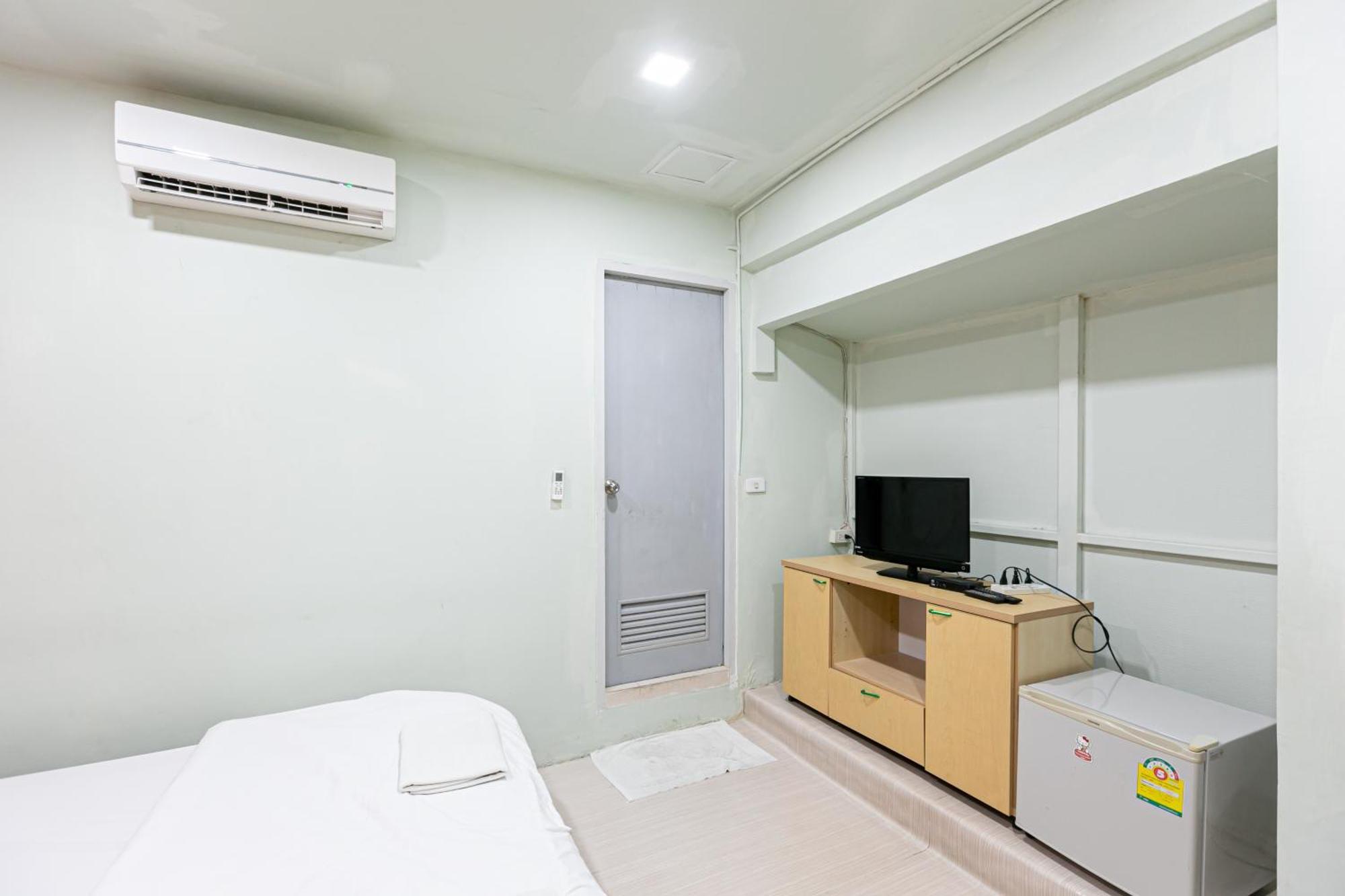 Freesia Saladaeng Silom Apartments Bangkok Exteriér fotografie